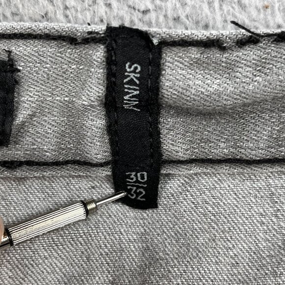 Y2K XXX Rude Jeans Mens 30x32 Gray Skinny Button Fly Denim - Picture 6 of 8